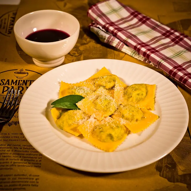 Cucina emiliana a Milano. La trovi da Salsamenteria di Parma.